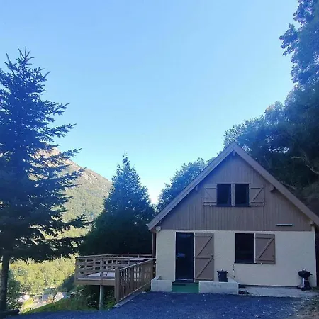 Cauterets, 5 Pièces, 8 Personnes - Fr-1-234-292 Chalet *